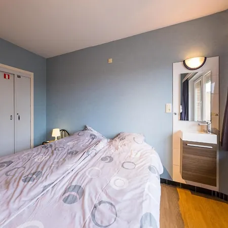 Flat In Belgium With Stunning Sea View, Cleaning Included アパート ミデルケルケ