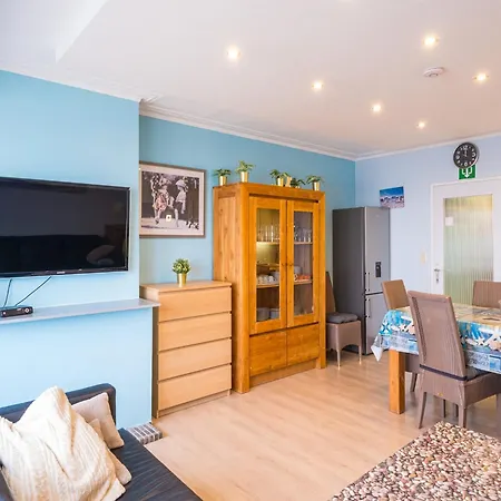 Flat In Belgium With Stunning Sea View, Cleaning Included アパート